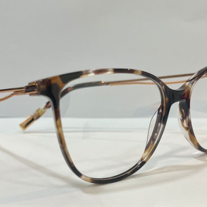 ARMAÇÃO JULIANA PAES